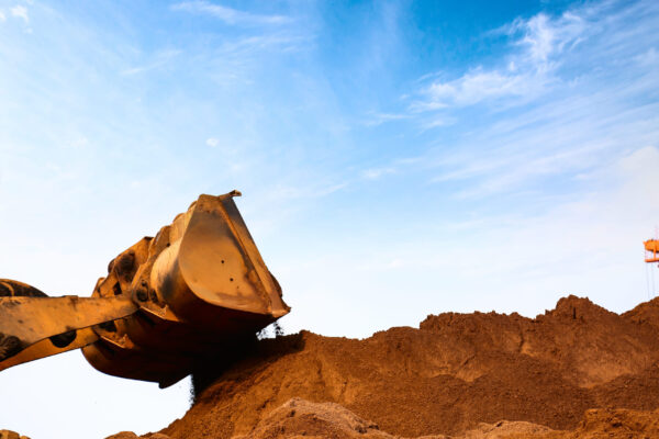 close-up-construction-site-excavator (2)